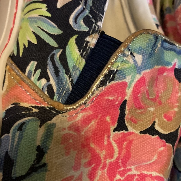 Lilly Pulitzer slip on shoes size 7 - Picture 4 of 11